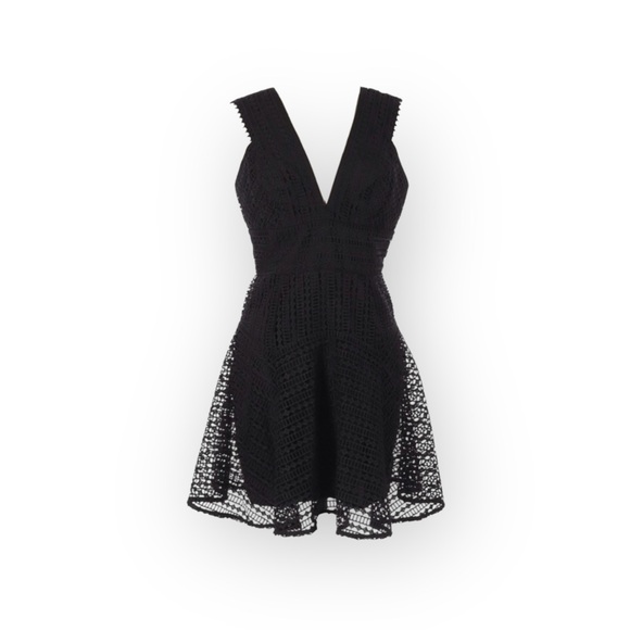 new Bardot ♥︎ Fit & Flare Lace Mini Cocktail Dress ♥︎ Black Tie Red Carpet ♥︎ M - Picture 15 of 16